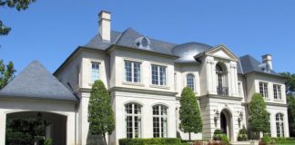 W przydomowym ogrodzie