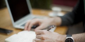 Programista php zarobki