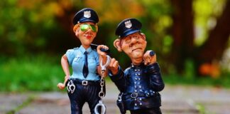 Czy radiowóz może stać na zakazie?