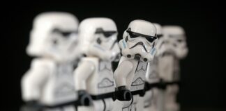 Czego nie może policjant?