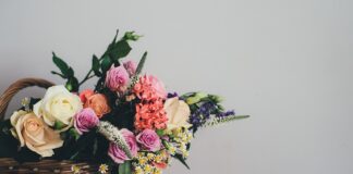 Jak ładnie ozdobić koszyk wielkanocny?